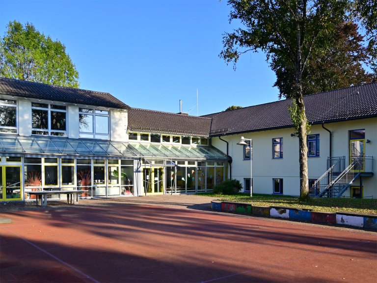 Grossansicht in neuem Fenster: Grundschule Hattenhofen (004)